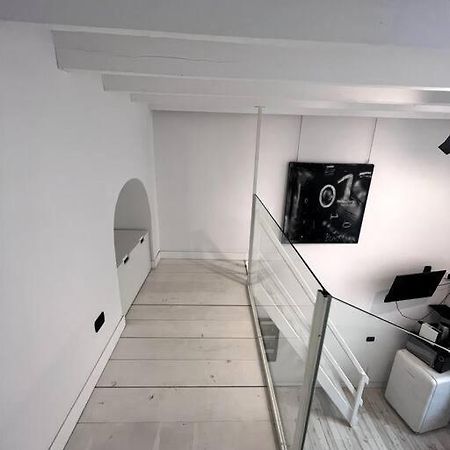 Amazing Little Loft In The Center Of Milan Apartment Bagian luar foto